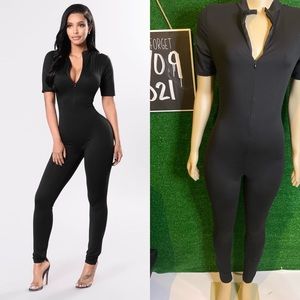Fashion Nova Black Zip Up Jumpsuit M